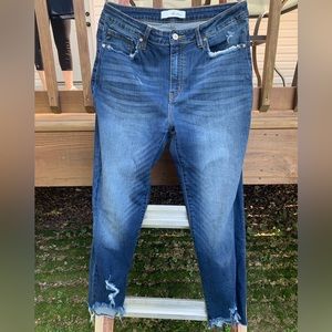 Used, but in excellent condition! 
They are comfy, lightweight, and stretchy!
